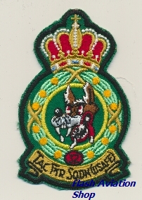 Image not found :32 Tac. Ftr. Sqdn (USAFE) (Green background, older, yellow knob)