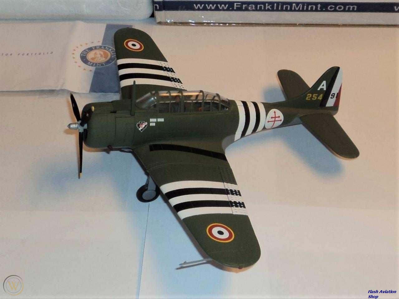 Image not found :A-24B Dauntless, Armee de l'Air