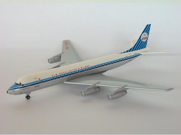 Image not found :Douglas DC-8 'Albert Plesman' (missing nose wheel !!)